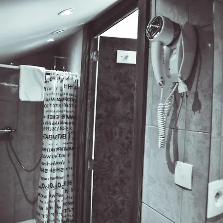 La Poterne Du Roy 酒店