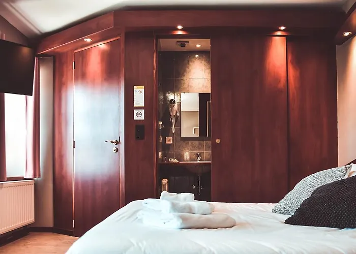 La Poterne Du Roy Szálloda 3*