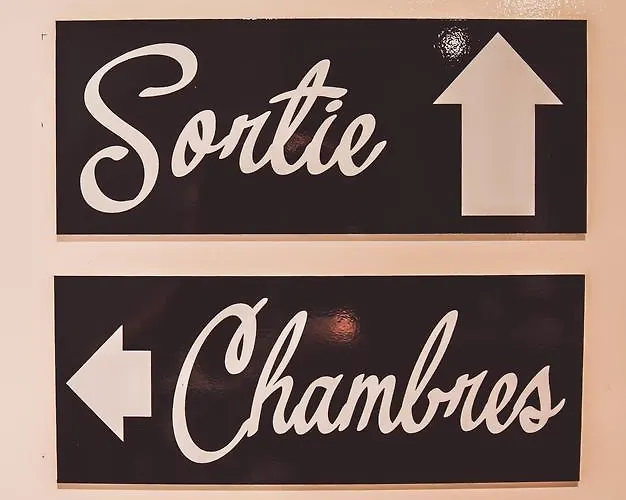 Szálloda La Poterne Du Roy 3*